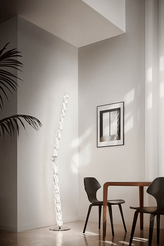 hugo floor lamp 2